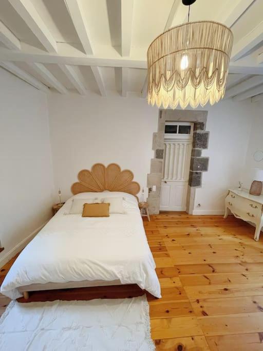 Logis Du Chandelier Le Puy-en-Velay Exterior photo